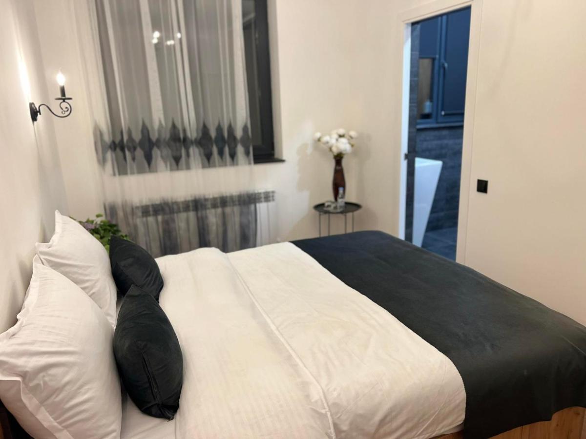 Station Boutique Hotel Gyumri Bagian luar foto